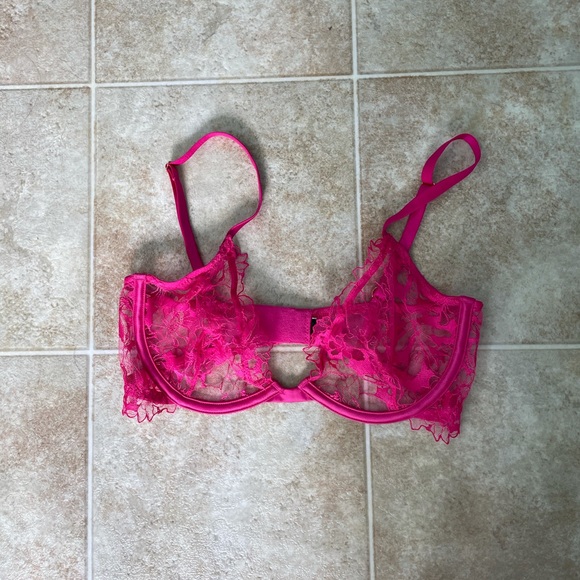 Victoria's Secret Luxe Lingerie Unlined Demi Bra - Picture 3 of 8